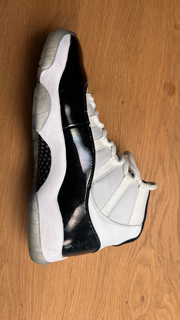 Jordan Scarpe da uomo: Jordan 11 Concord Retro – Usato da Zürich venduto da J.alejandro 3