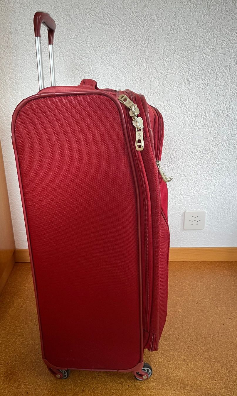 Samsonite Valigie: samsonite rollkoffer – Usato da Uttigen venduto da mas_6yq7 1