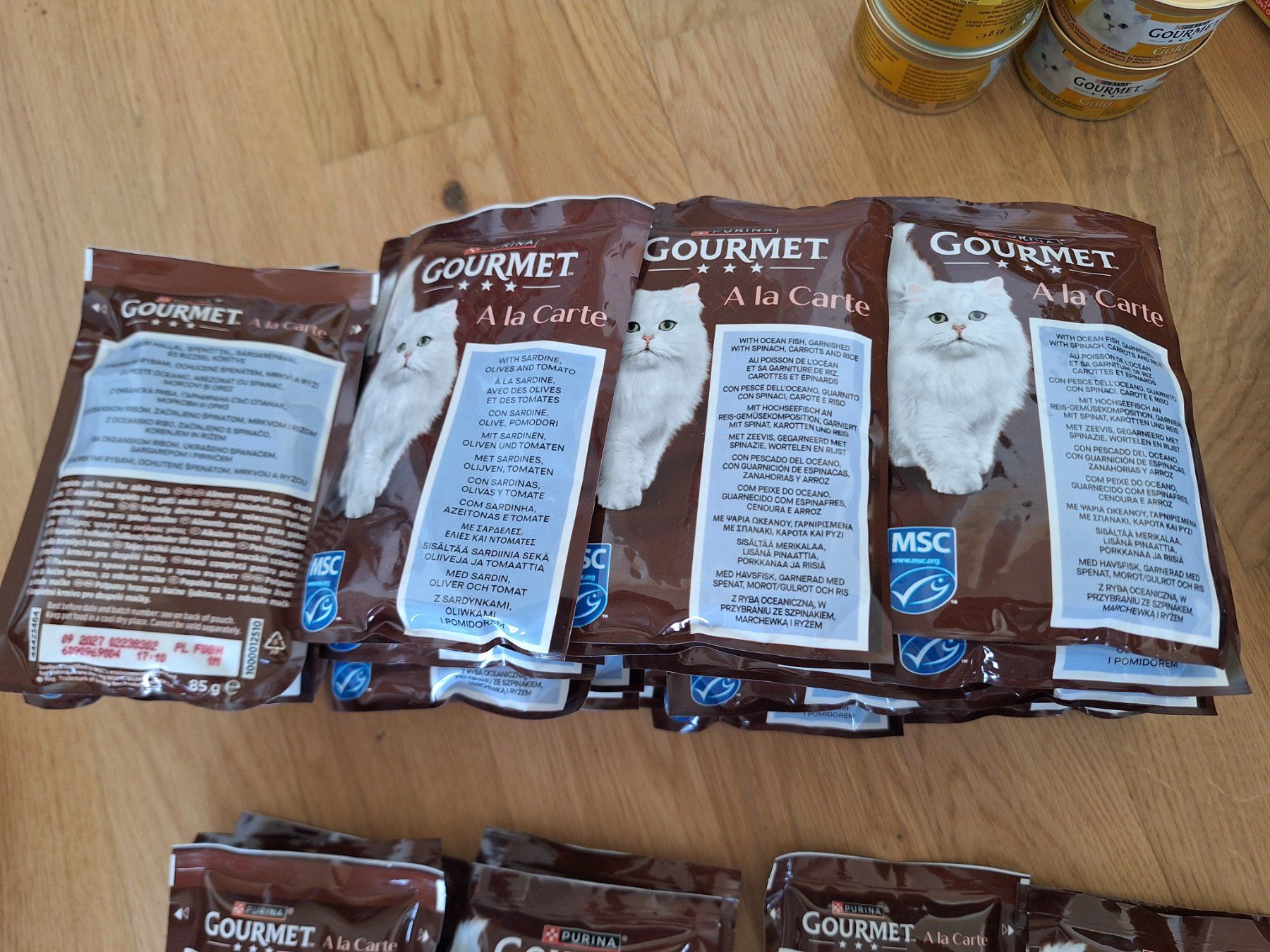 Futter: Katzenfutter verschiedene Sorten – Neu und originalverpackt aus Zürich von luk_pvx2 2