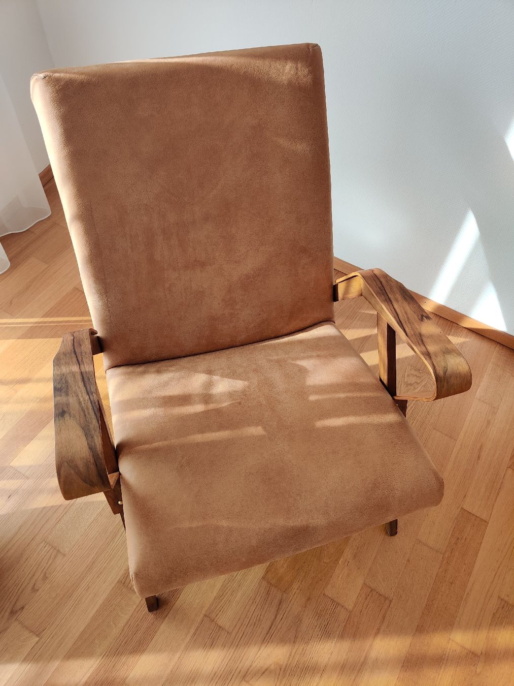 Poltrone: Mid-Century Tatra Sessel – Nuovo (secondo la descrizione) da Männedorf venduto da alexzaw 1
