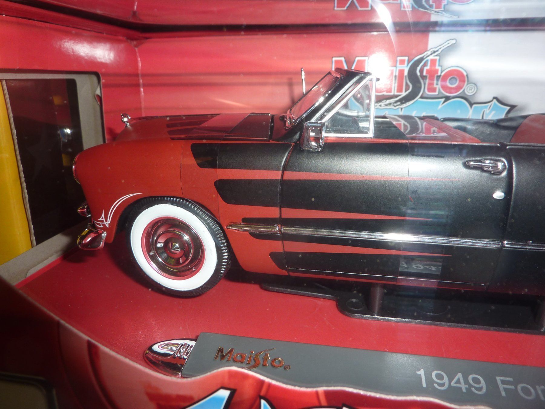Ford Modellini d'auto: FORD 1949 – Nuovo e nell'imballaggio originale da Balsthal venduto da bouteliee 1