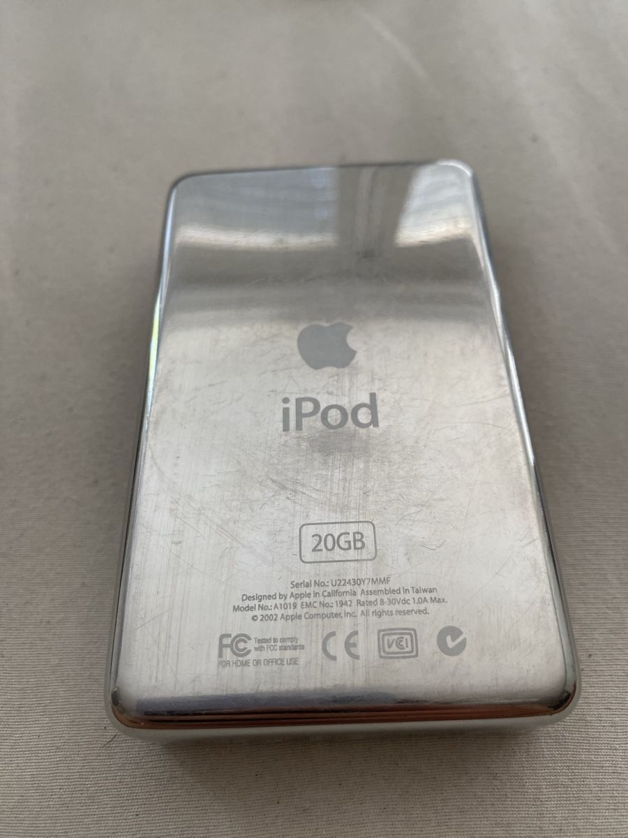 Apple Lecteur media portable: iPod Classic 2. Gen. 20GB – D'occasion à Basel par Mr._Nice-Trade 1