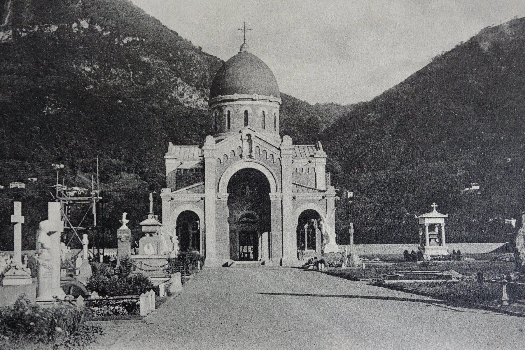 Cartoline postali: LUGANO - Cimitero monumentale - Friedhof - um 1910 – Usato da Ibach venduto da Ibanto 1
