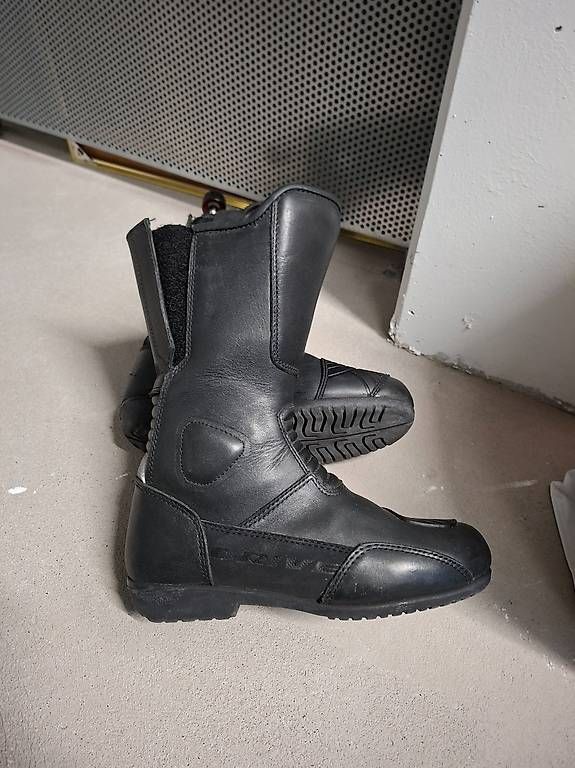 Scarpe da uomo: Töffschuhe – Usato da Brüttisellen venduto da Bstar 1