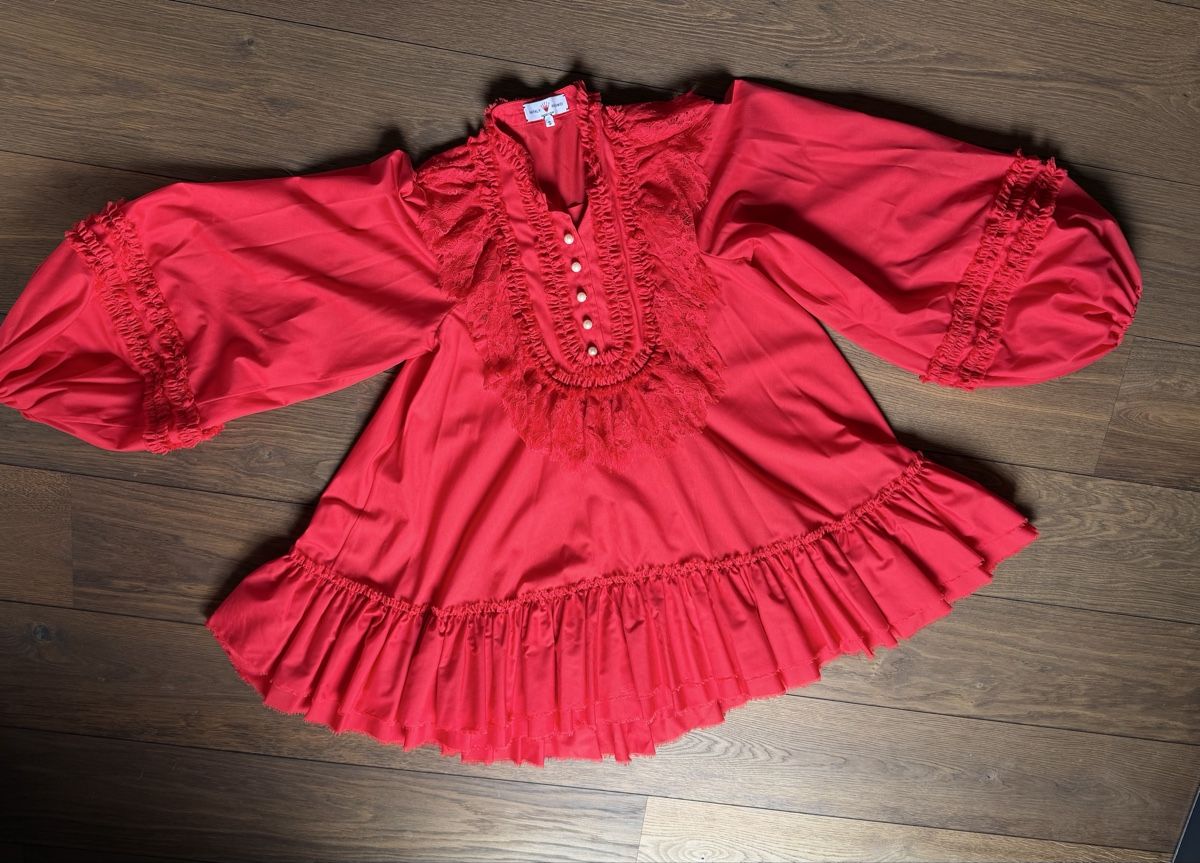 Vestiti: Designer Rotes Kleid mit Rüschen, Grösse S – Nuovo (secondo la descrizione) da Maur venduto da my_private_sale 1
