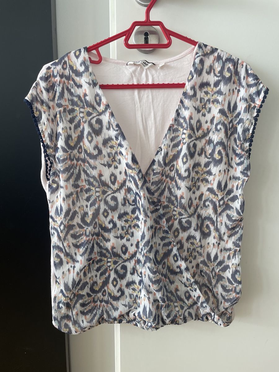 Nafnaf Tops: NAF NAF Damen Bluse Grösse M – Gebraucht aus Neuchatel von shi_9fzw