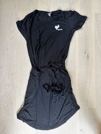 Bench Kleid schwarz Grösse L guter Zustand