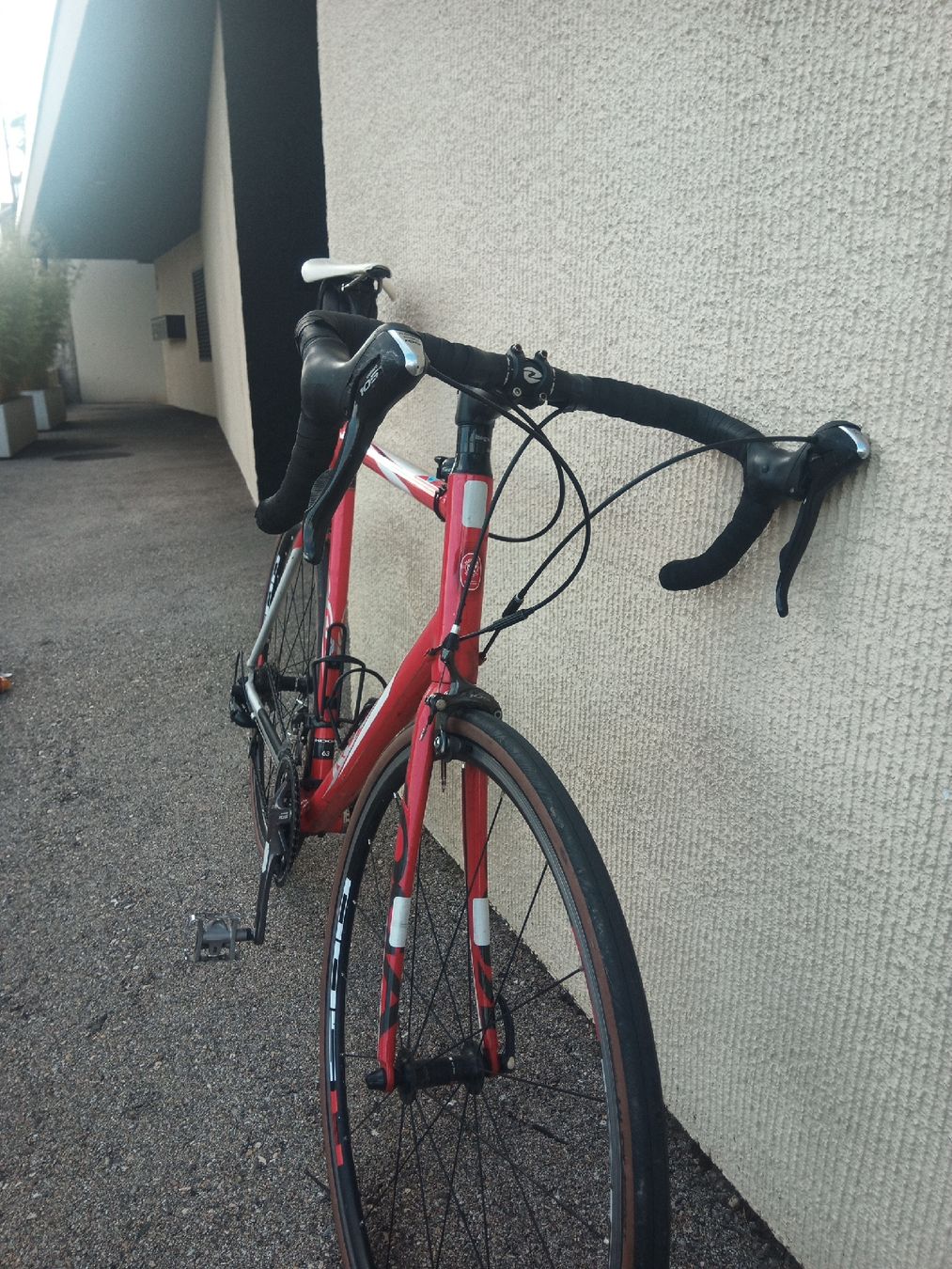Koga Biciclette: Vélo de route Koga, taille 63 – Usato da Colombier NE venduto da Riderhomer 1
