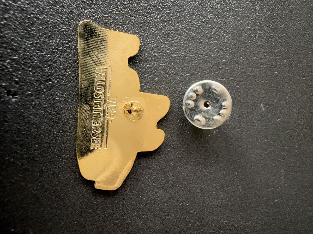 Placchette & Badge: PIN Vierwaldstättersee – Usato da Remetschwil venduto da At 1