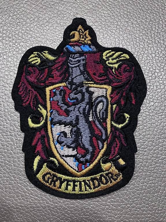 Toppe: Harry Potter Gryffindor Aufnäher Textil – Usato da Wigoltingen venduto da Tigerlilly