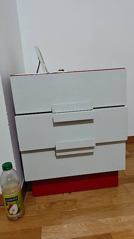Cassettiere: 3 drawers side desk/dressing table – Usato da Glattbrugg venduto da san_d922