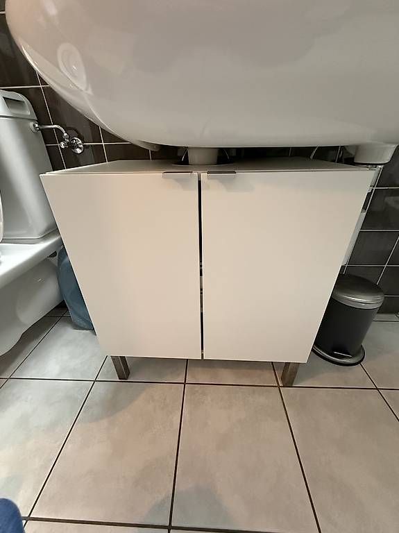 Mobili per bagno: Waschbeckenunterschrank  – Usato da Zürich venduto da car_55kf