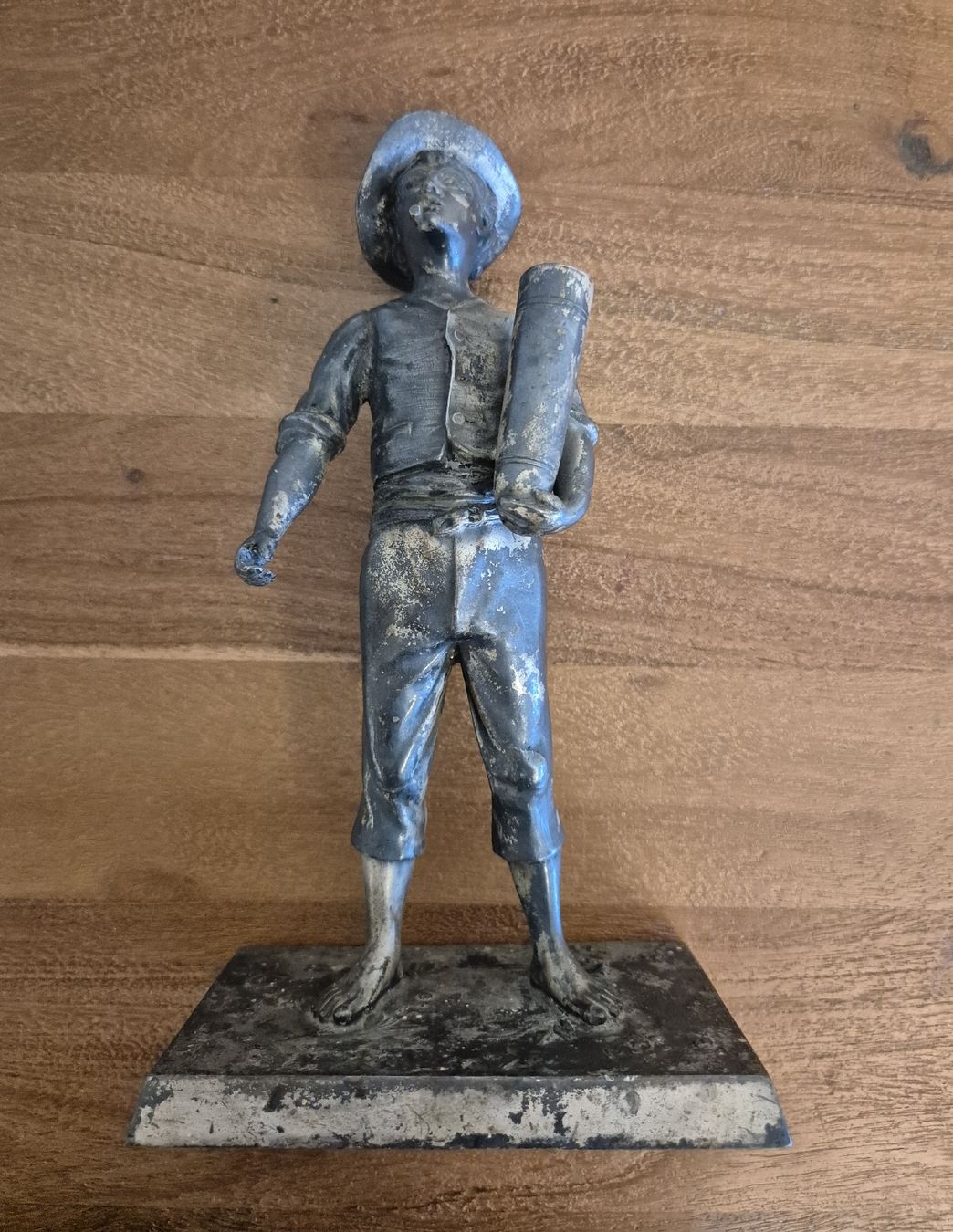 Statuette: Metallfigur Junge mit Pfeife im Jugendstil – Usato da Zürich venduto da Dalema13 2