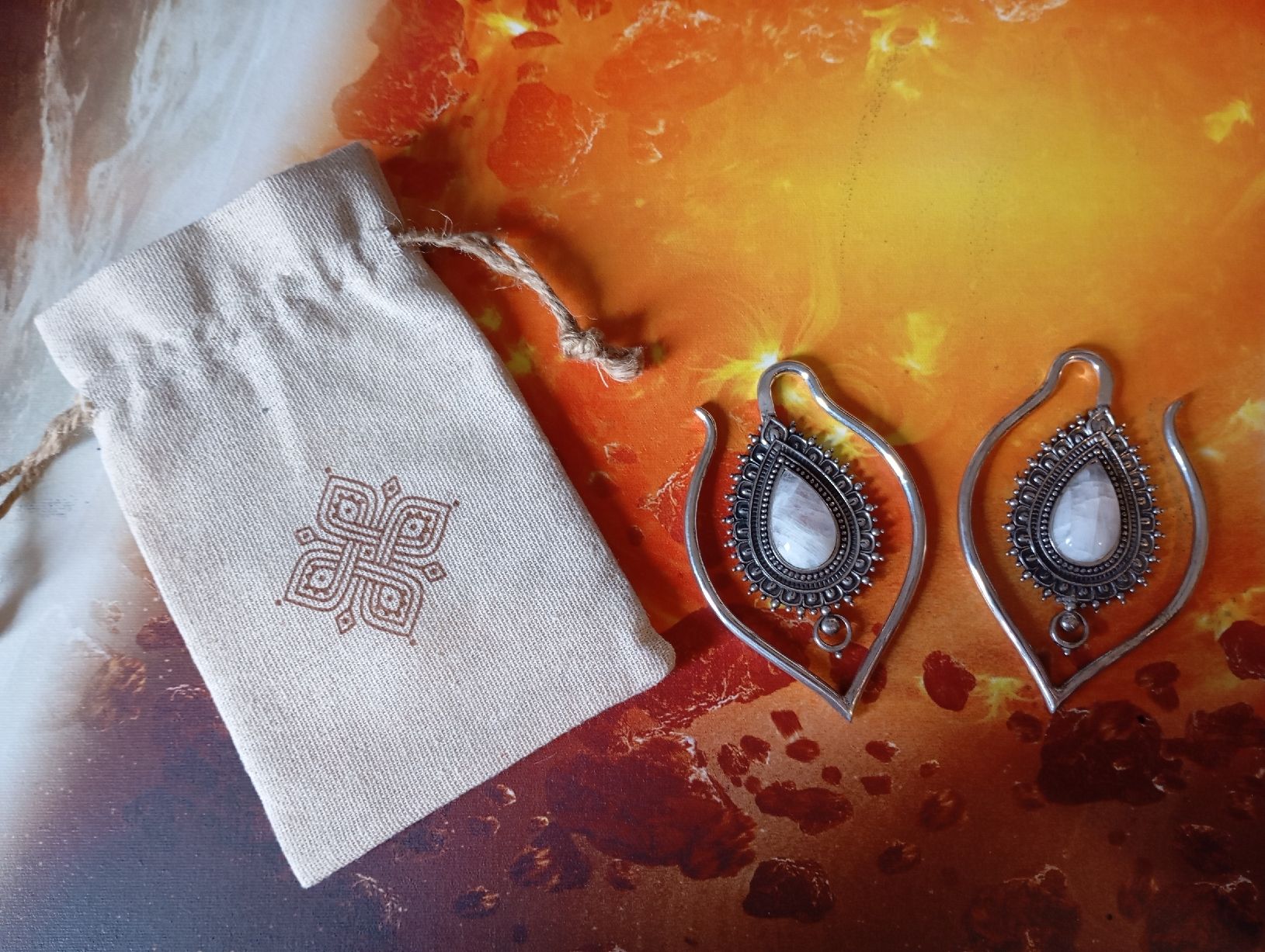 Orecchini pendenti & Orecchini a lobo: Ohrringe/-hänger (Earweights) Silber & Mondstein – Nuovo e nell'imballaggio originale da Bösingen venduto da bringer_des_lichts 1