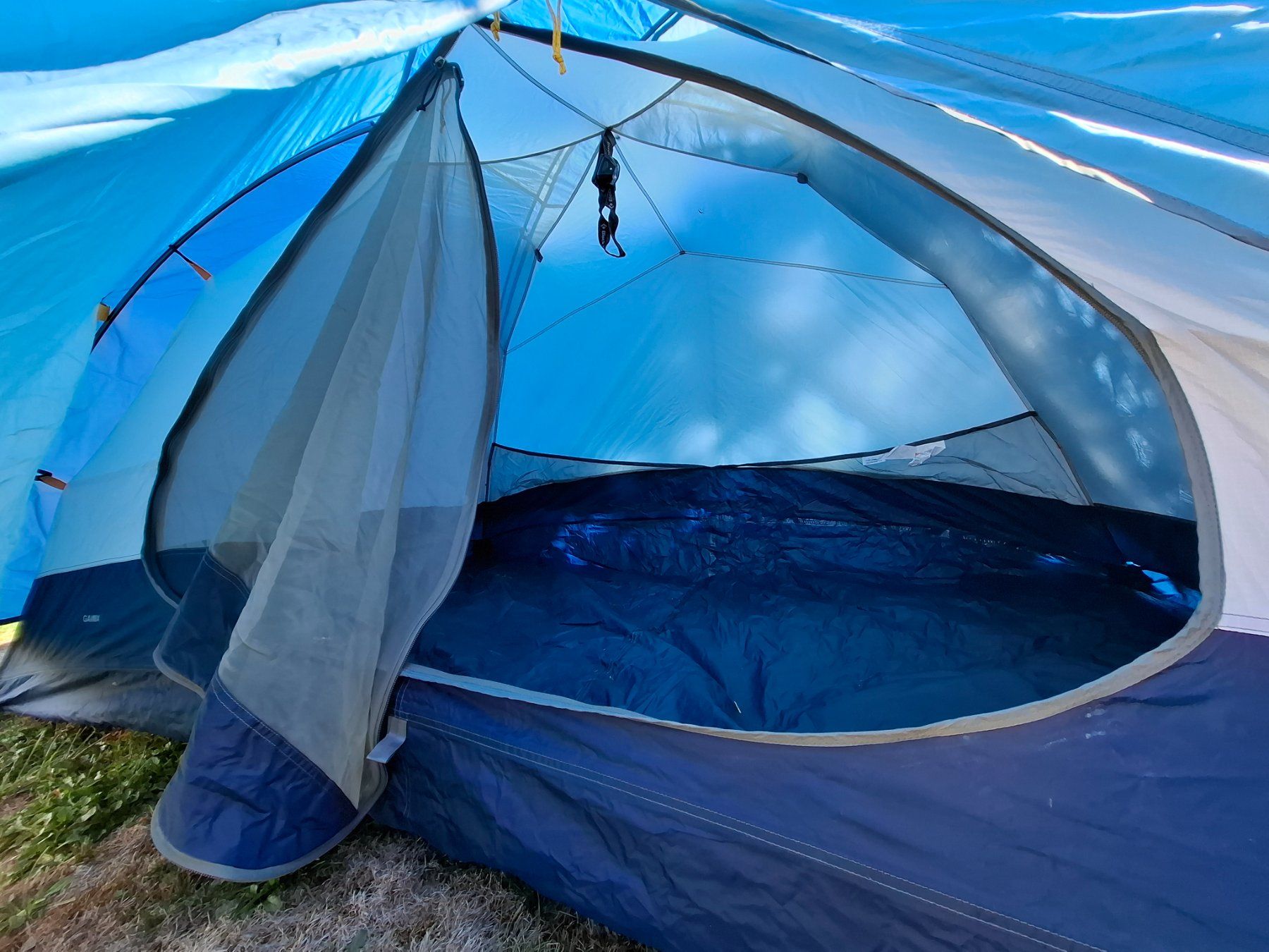 Zelte: Zelt Sierra Designs blau – Gebraucht aus Utzenstorf von ruby_100 3