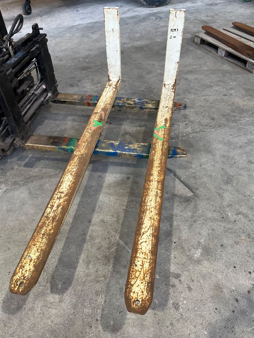Carrelli elevatori e a forche: Fourche à palettes  2m FEM3 – Usato da Bioley-Magnoux venduto da Salvo25 2