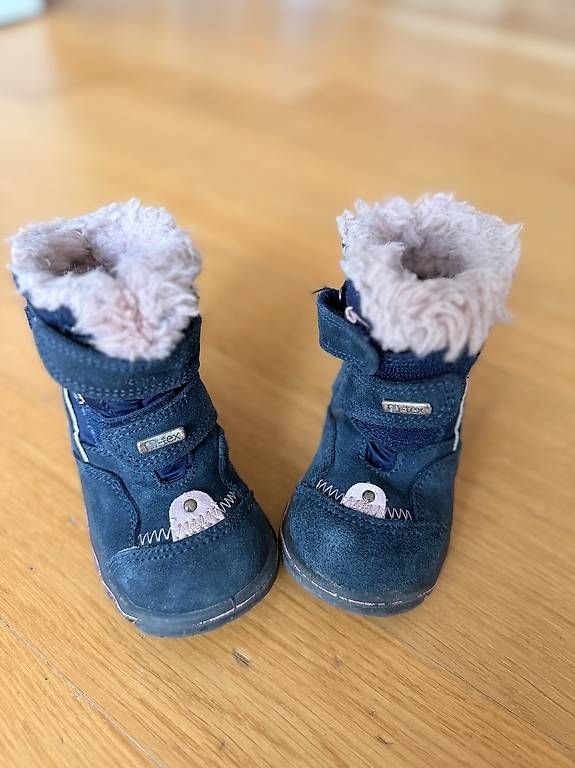 Scarpe per ragazze: Winterschuhe Mädchen 21 – Usato da Regensdorf venduto da Cla_yd2g