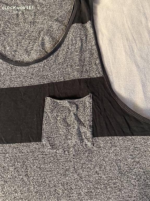 T-shirt: Clockhouse Tank Top schwarz/grau gestreift – Usato da Wädenswil venduto da dom_pz5d 1