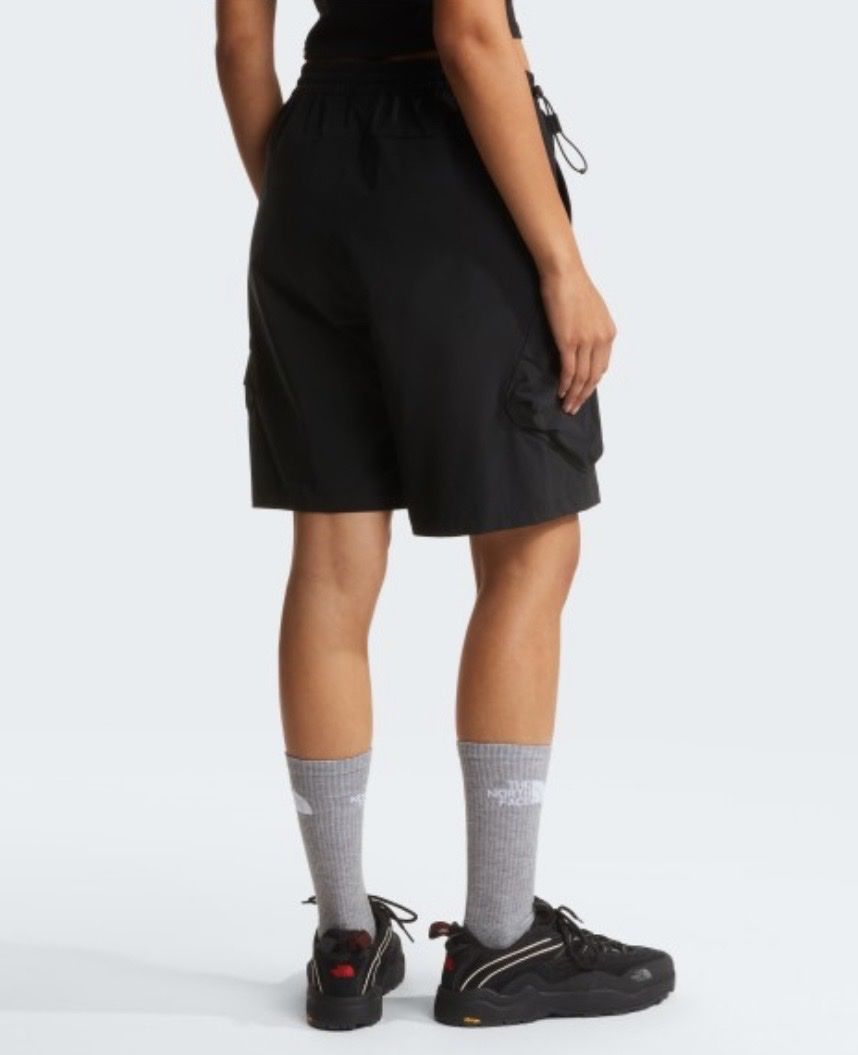 North Face Pantaloni: The North Face Shorts Damen – Nuovo (secondo la descrizione) da Oberrieden venduto da naanuu 3