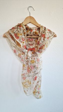 Foulard Blumen ca. 116cmx 116cm Beige Gelb Orange geblümt