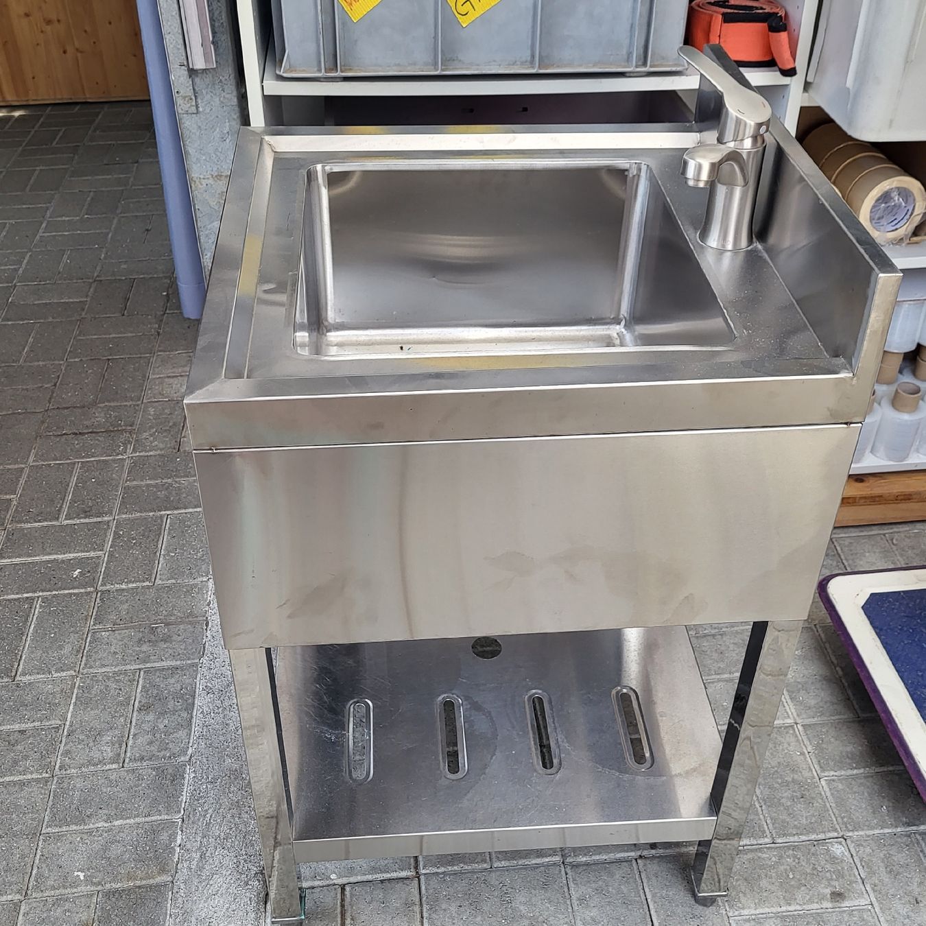 Komplettküchen: Gastro Spülbecken – Gebraucht aus Kägiswil von Megafi56