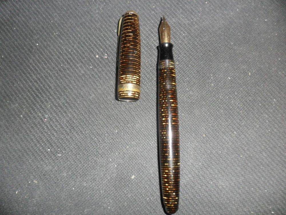 Stylo Plume Parker Vintage - Or 585 - Occasion Avec Usures