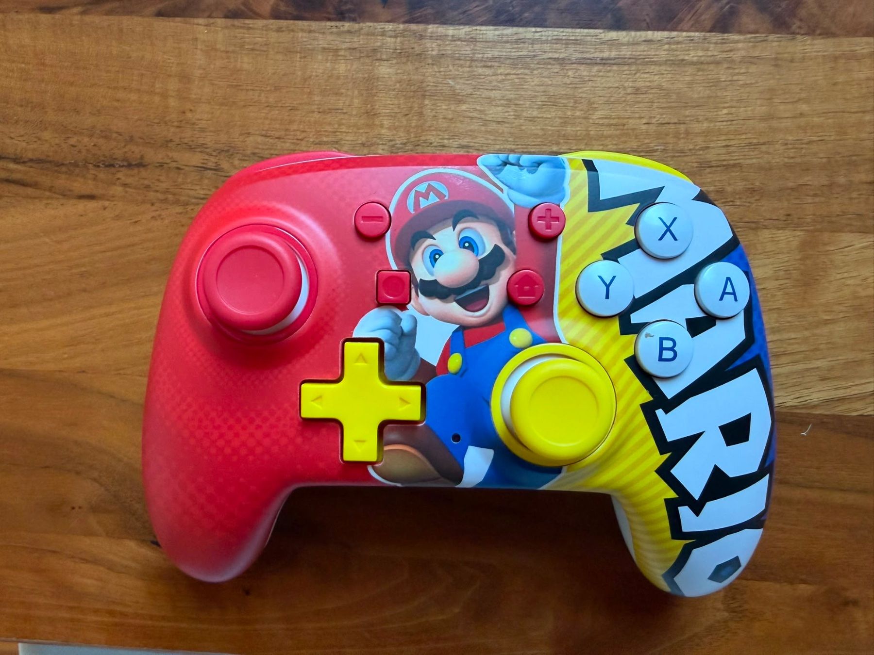 Nintendo Konsolen: Nintendo Switch & Mario Controller wie neu – Gebraucht aus Winterthur von nad_2xcr 3