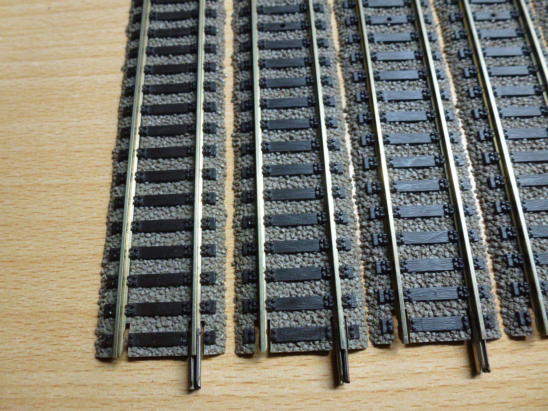 Fleischmann Modellini di ferrovie: Fleischmann H0 Profigleis 6x6101 – Usato da Hombrechtikon venduto da Se9 1