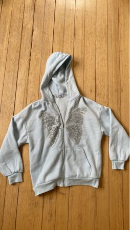 Hoodie mit Strass-Schmetterlingen Gr XS NEU VP 49.-