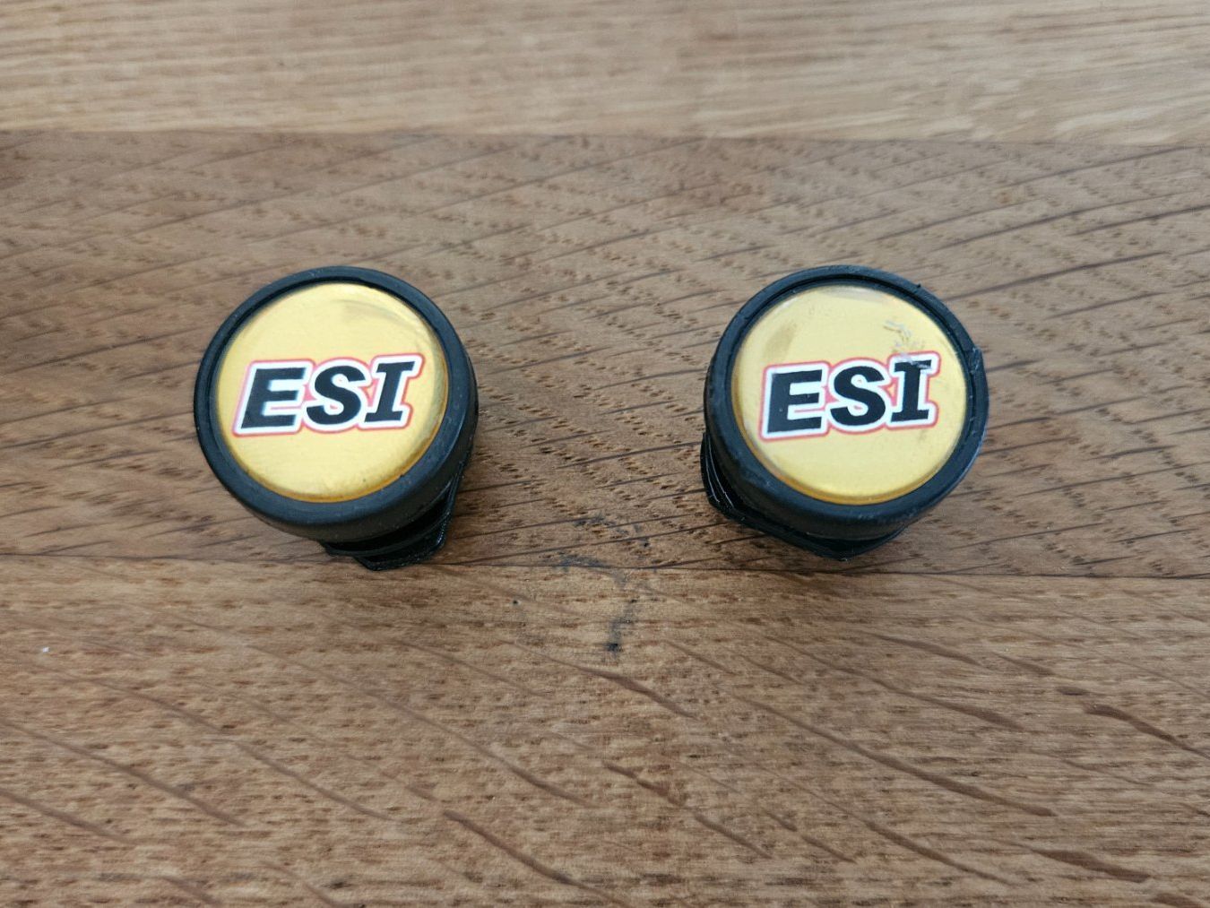 Pièces détachées: ESI Extra Chunky Silikon Lenkergriffe – D'occasion à Brunnen par chief97 3