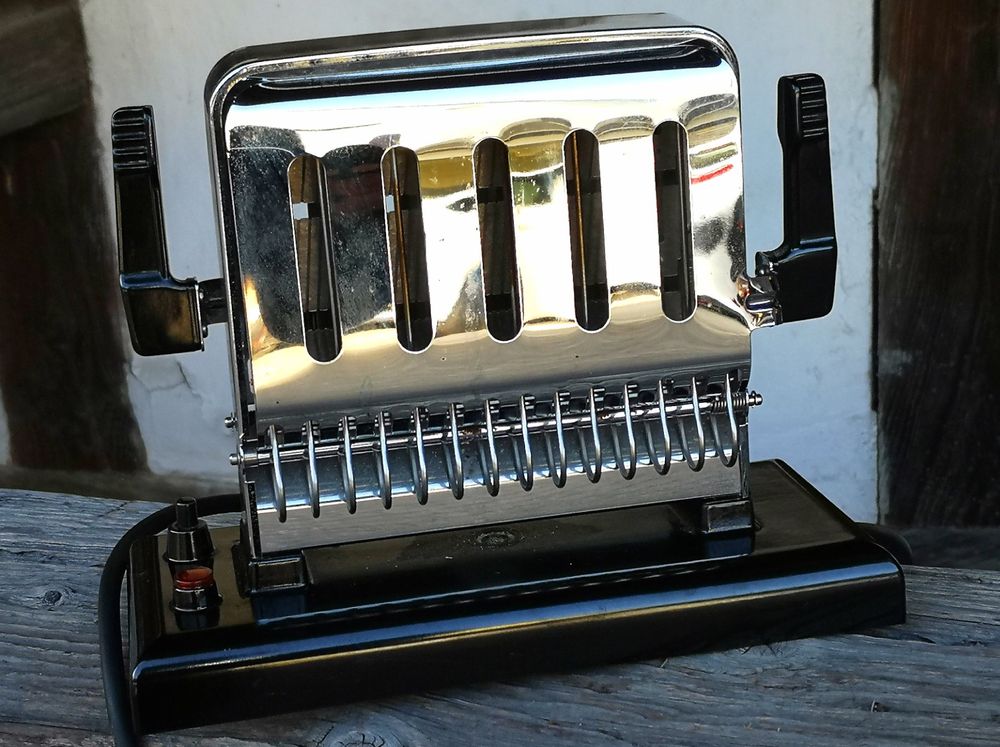 Cooler schöner RetroToaster Marke Jura Kaufen auf Ricardo