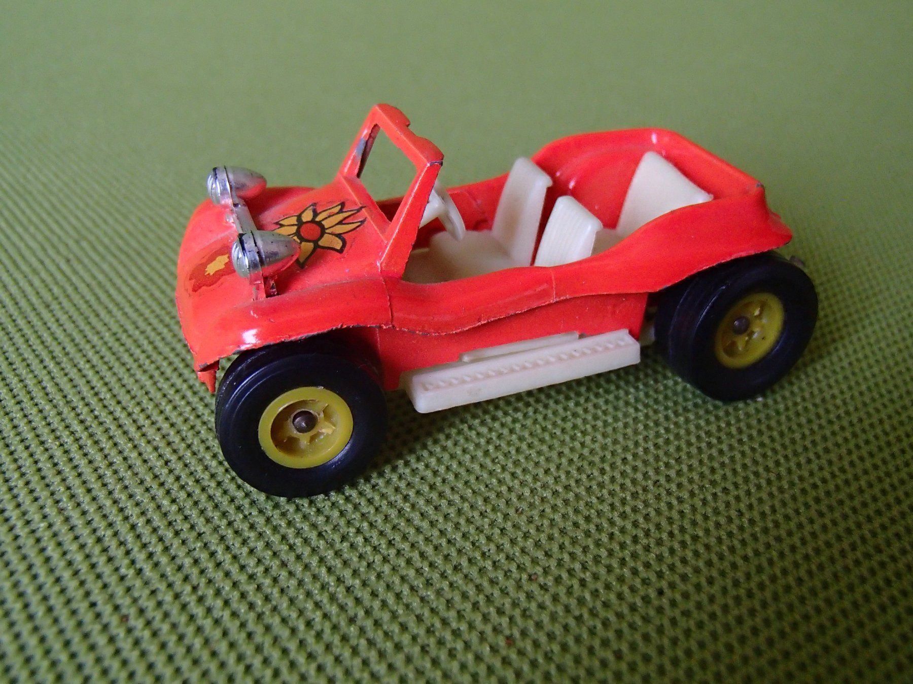 Majorette Modellini d'auto: Majorette DUNE rotes kleines Modell Auto Kabriolet – Usato da Schöfflisdorf venduto da pullux