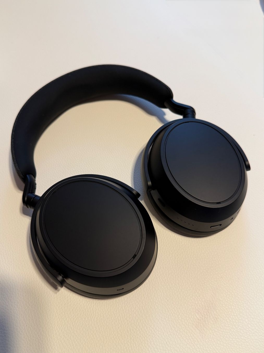 Sennheiser Kopfhörer: Sennheiser Momentum 4 Wireless – Gebraucht aus Mannens von Mannens232 2