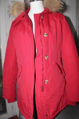 Winterjacke Rot mit Echtem Fell. Gr.S