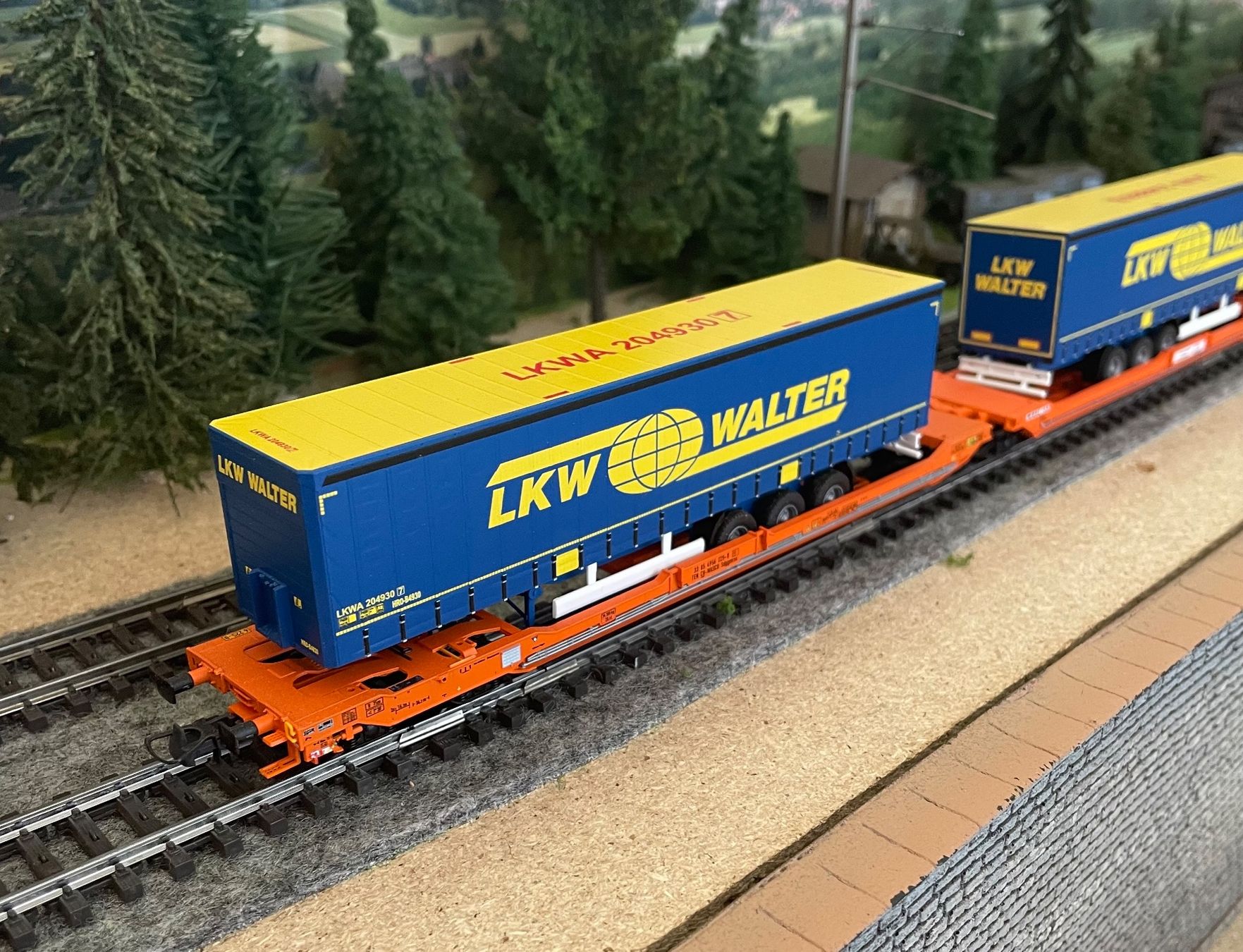 Roco Modellini di ferrovie: Roco 77393 Doppeltaschenwagen "LKW Walter" – Nuovo (secondo la descrizione) da Blumenstein venduto da Ritschi 2