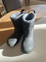 Bottes fourrées enfant noir taille 34 bon état