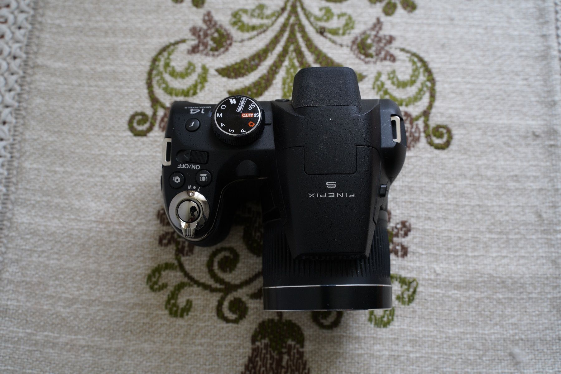 Fujifilm Fotocamera: fujifilm finepix S - S4000 – Difettoso da Dagmersellen venduto da sim_zqh8