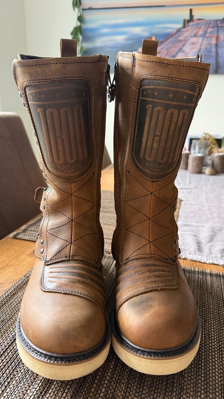 Scarpe da uomo: Icon Elsinore 2 Motorradstiefel – Usato da Brunnen venduto da Saschb