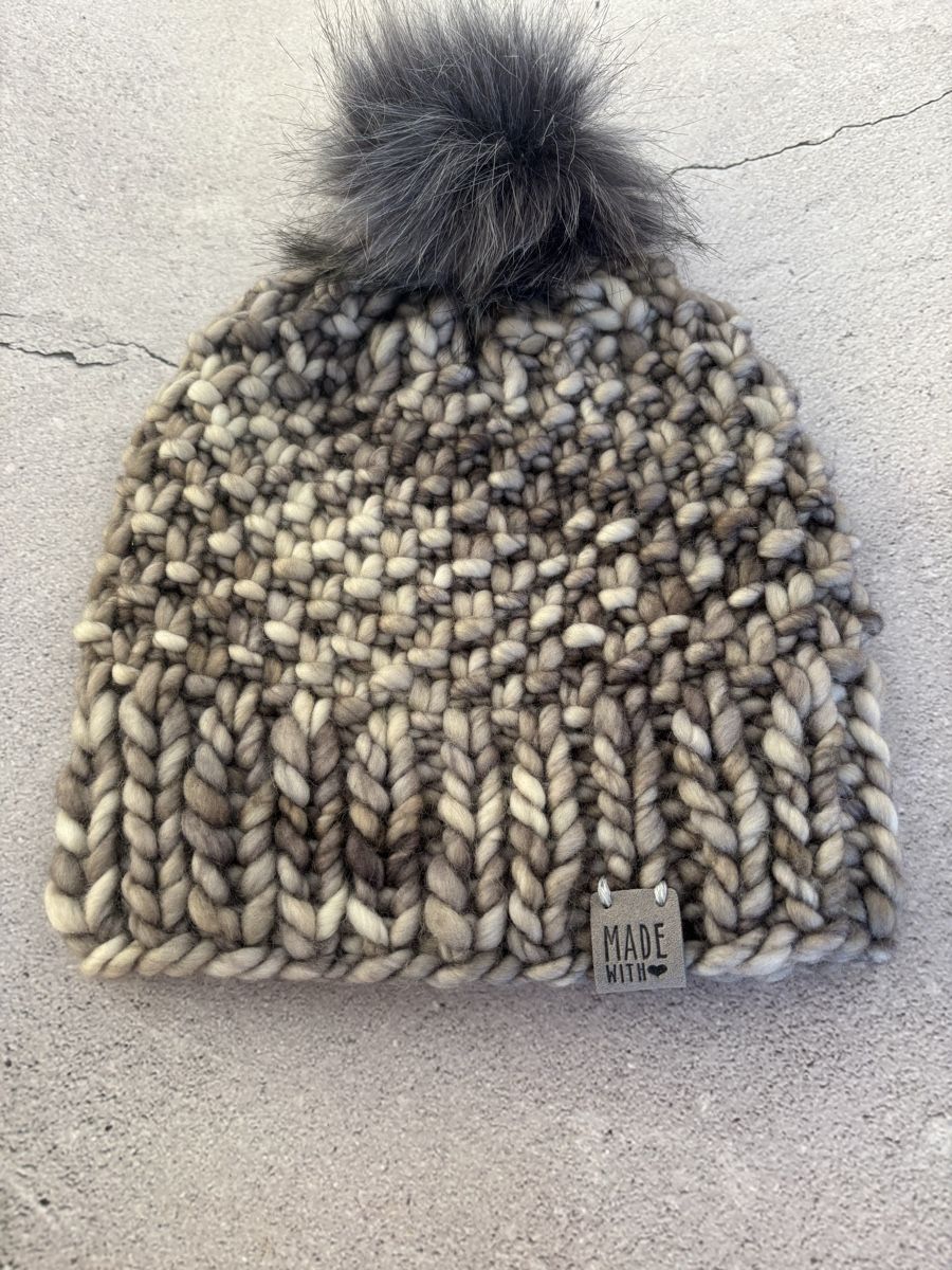 Copricapi, berretti & cappellini: 100% merino bonnet neuf – Nuovo e nell'imballaggio originale da Randogne venduto da BonnieG 1