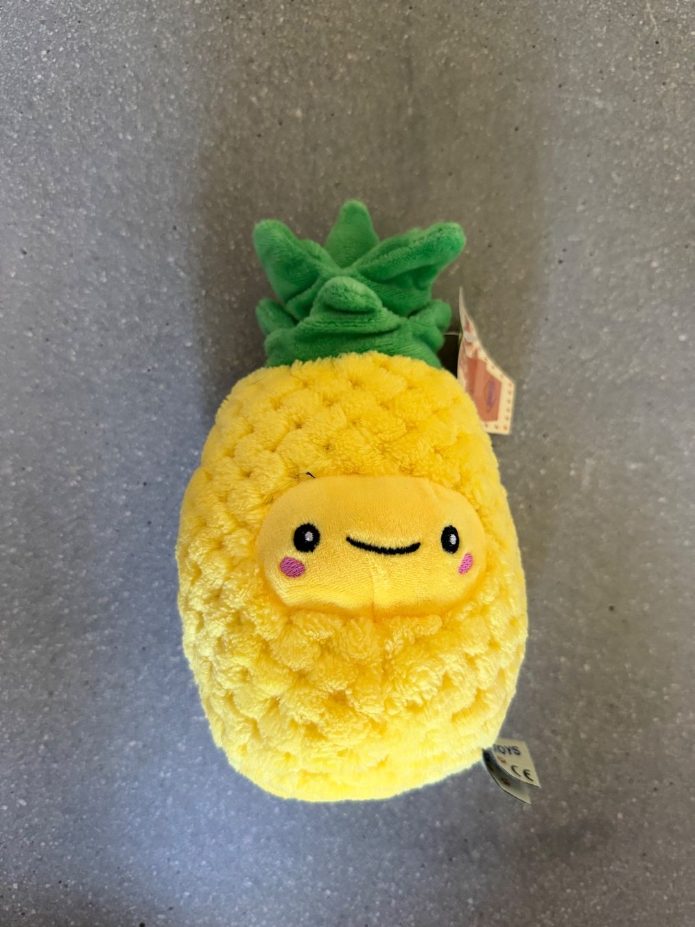 Spielzeuge: Plüsch- Ananas – Gebraucht aus Bern von Werahiko