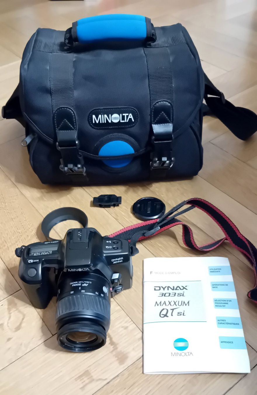 Minolta Fotocamera: Minolta Dynax 303si – Usato da Neuchatel venduto da Vlenoble