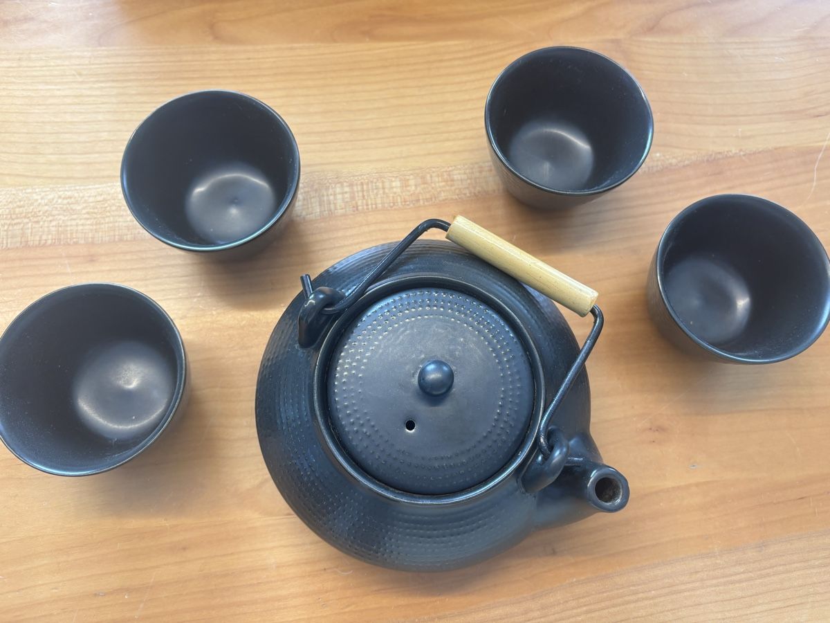 Set di piatti: Teeservice Keramik – Nuovo e nell'imballaggio originale da Schaffhausen venduto da Josh01 1