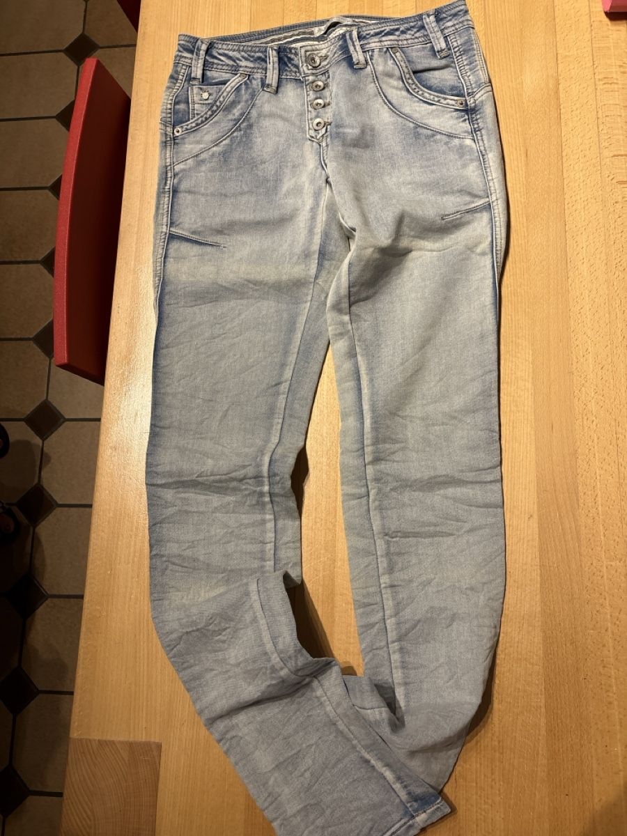 Nile Pantalons: Pantalon  – Neuf avec emballage d'origine à Uvrier par lou_dhk8