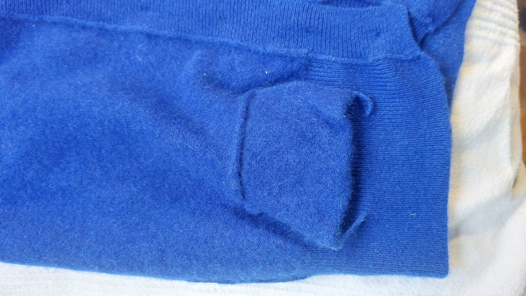 Giacche: Cashmerejäckchen / Pullover – Usato da Münchenstein venduto da Heremesios 5