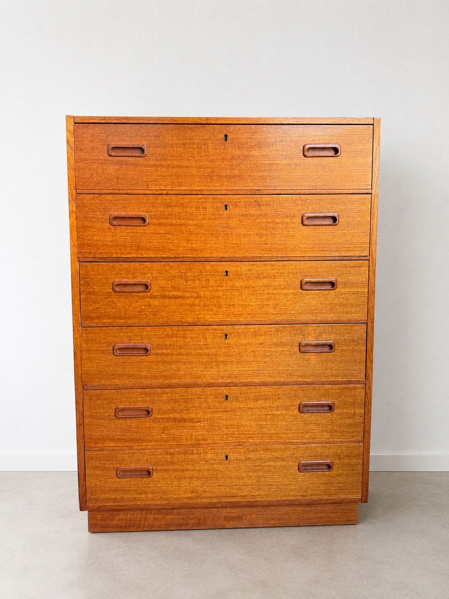 Cassettiere: Mid-Century Kommode, Danish Teak – Usato da Dachsen venduto da Lor_sch