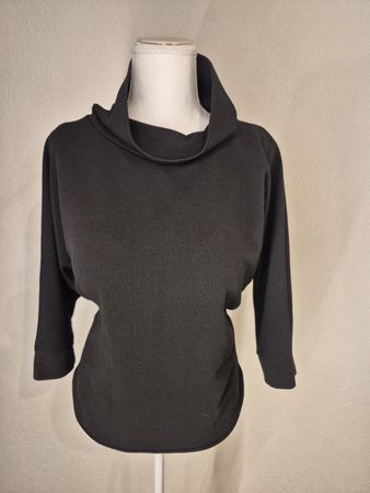 Elegantes Top, schwarz, Grösse M, strukturiert