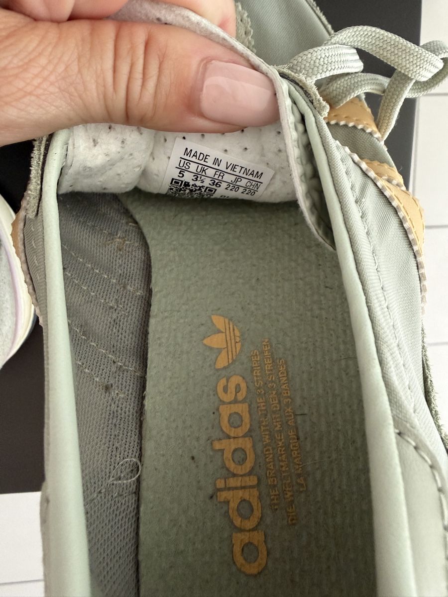 Adidas Chaussures femmes: Adidas Sneakers  – D'occasion à Neerach par the_modern_mini 3