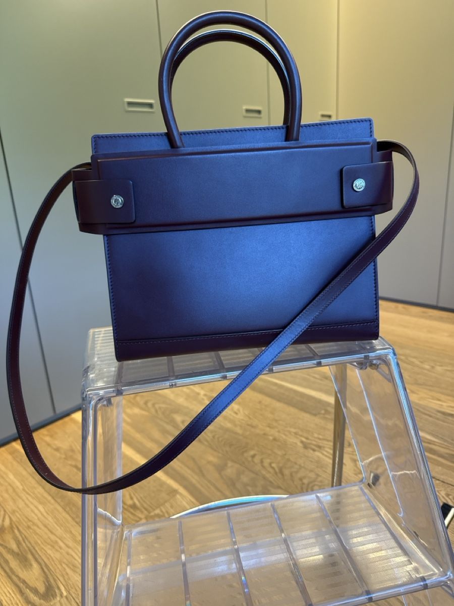 Givenchy Taschen für Damen: Givenchy burgundy leather purse – Gebraucht aus Bäch SZ von jfog 3