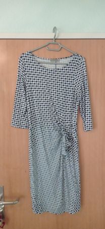 Sommerkleid Gr. S, elegant, mit Raffung, must-have!