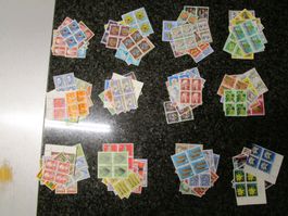 120 carrés de timbres suisses